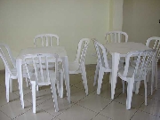 Locação de mesas e cadeiras etc