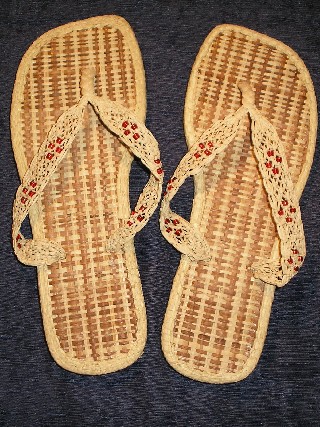 Foto 1 - Sandalias de palha