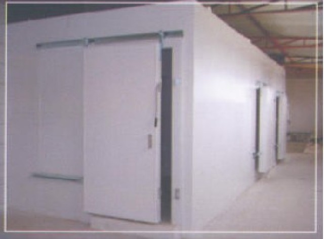 Foto 1 - Painel modulado  /  porta cmara frigorfica
